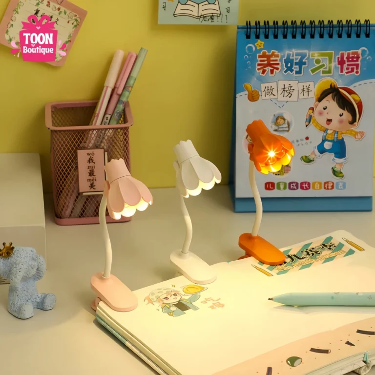 Adjustable 180° Swivel Petal Lamp